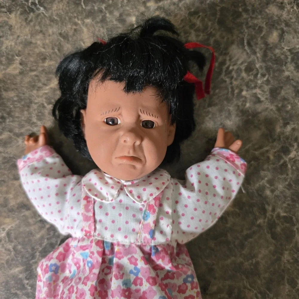 1990's Gi-Go My Pals Expressions Baby‎ Doll Sad Baby Dark Short Hair 11